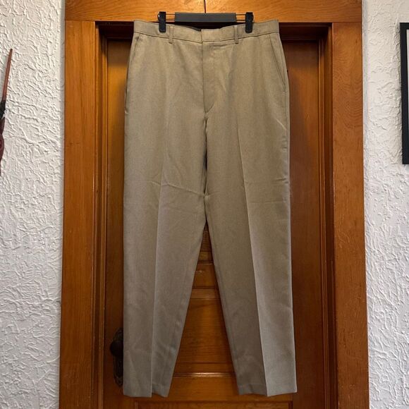 Levi’s Vintage 80s Action Slacks Pleated Tan Men’s 36 x 32 - Picture 1 of 8